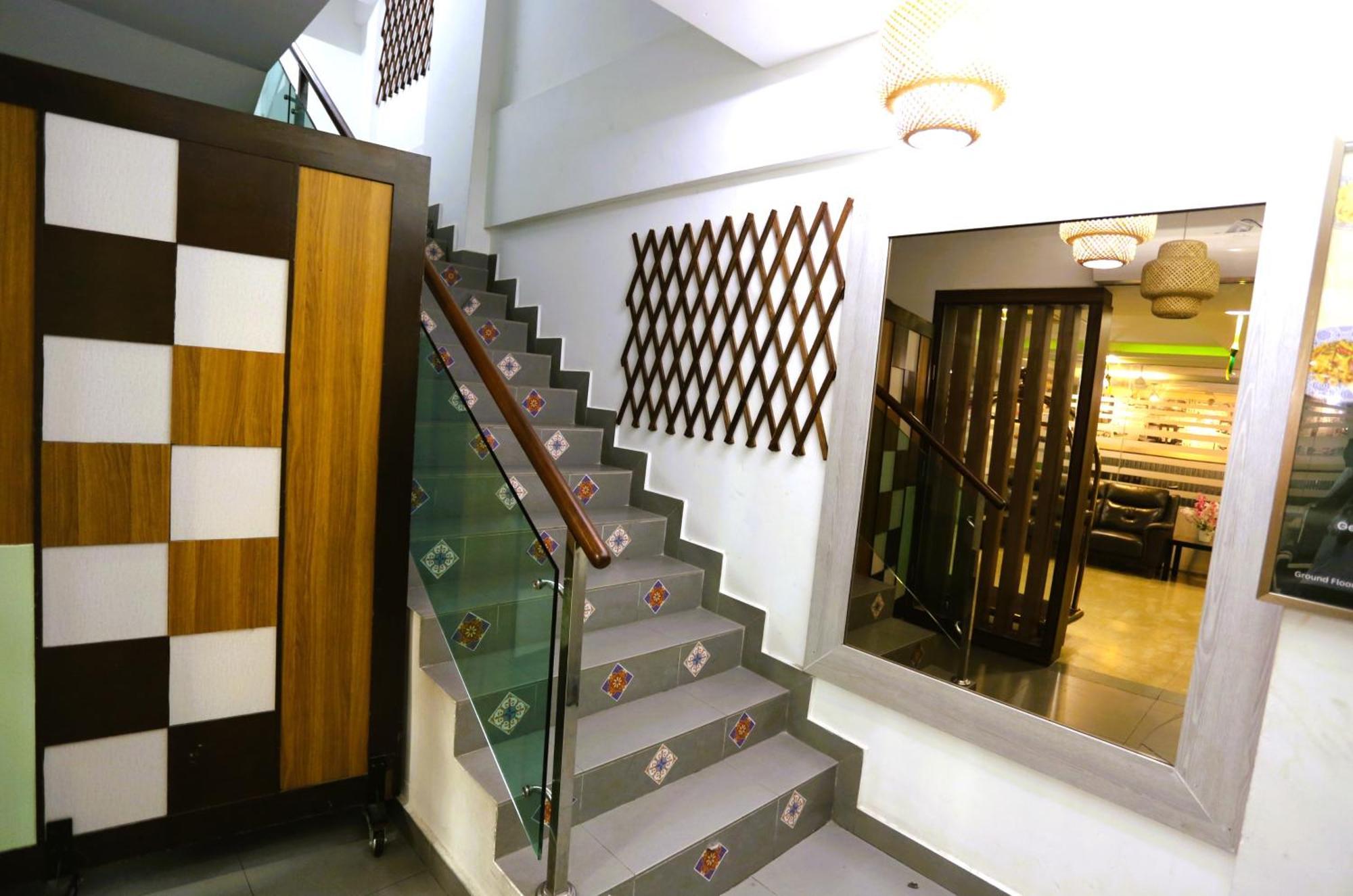 Eco Hotel At Bbcc Куала-Лумпур Экстерьер фото