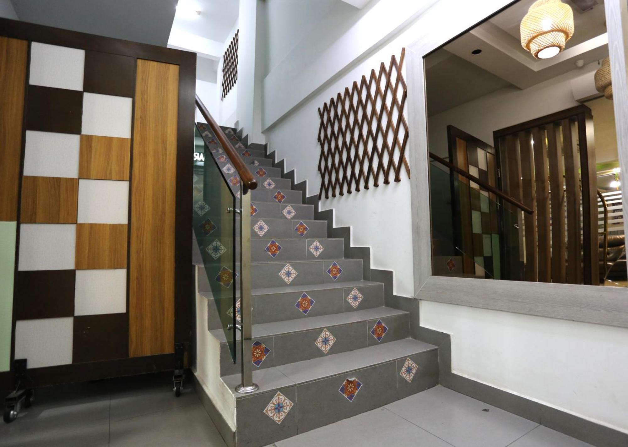 Eco Hotel At Bbcc Куала-Лумпур Экстерьер фото